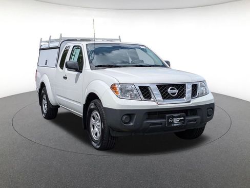 Used 2020 Nissan Frontier S RWD image 3