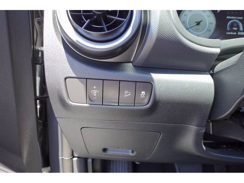 Used 2023 Hyundai Kona Limited FWD image 14