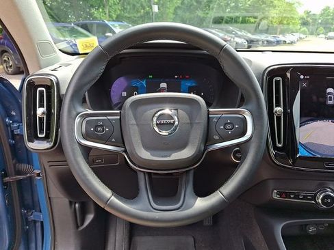 Used 2023 Volvo XC40 B5 Plus w/ Climate Package AWD/4WD image 21
