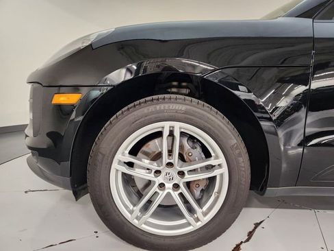 Used 2021 Porsche Macan AWD/4WD image 11