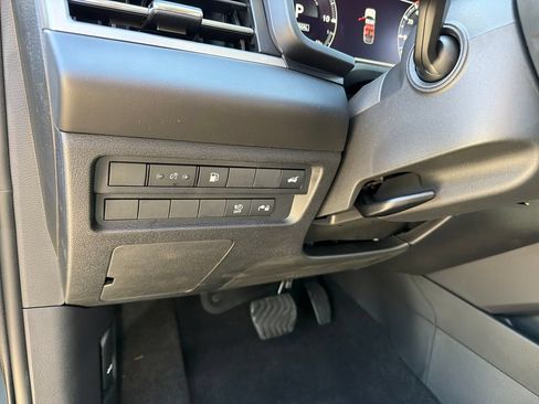 Used 2026 Nissan Rogue SL AWD/4WD image 18