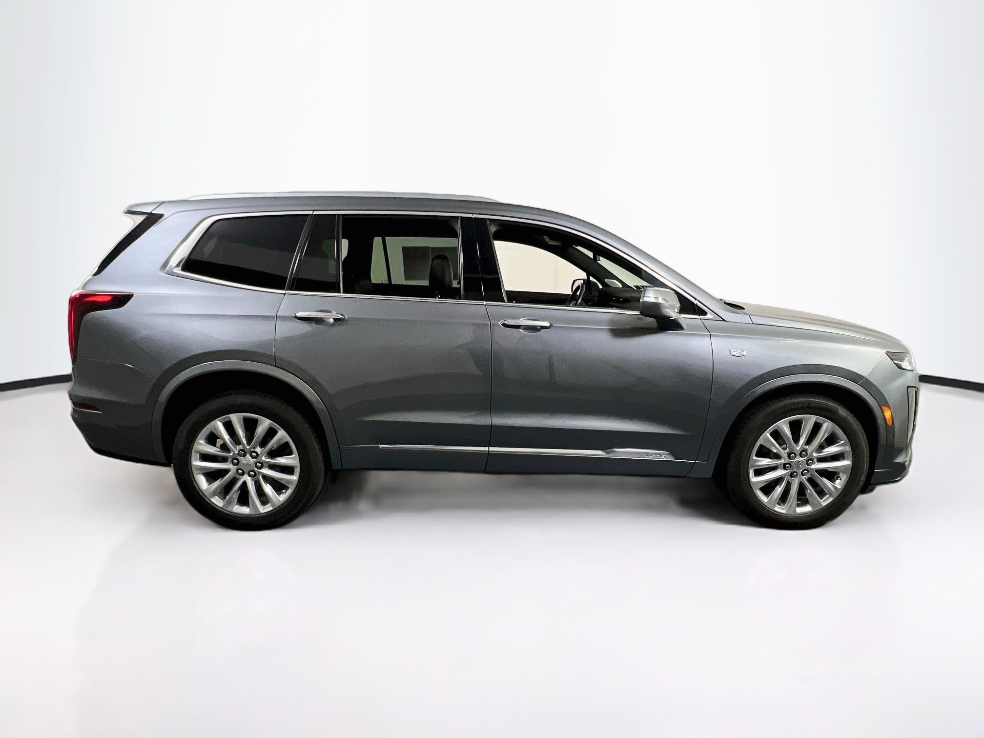 Used 2020 Cadillac XT6 Premium Luxury AWD/4WD image 4