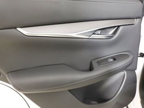 Certified 2025 INFINITI QX50 Luxe image 10