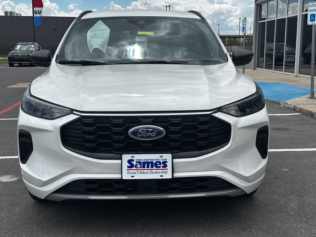 Used 2023 Ford Escape ST-Line w/ Tech Pack #1 FWD image 7