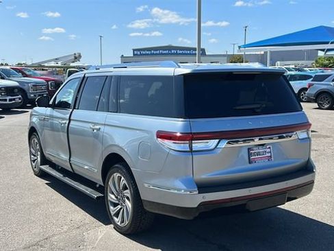Used 2022 Lincoln Navigator L Reserve AWD/4WD image 5
