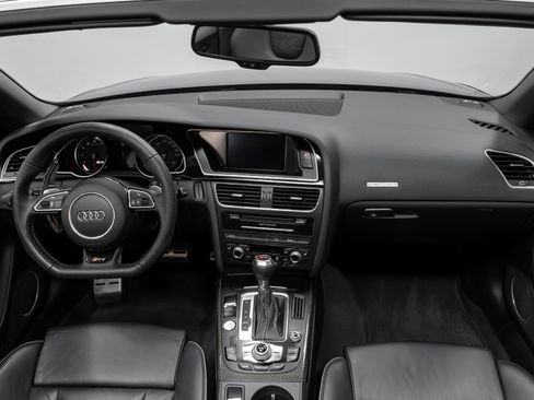 Used 2013 Audi RS 5 Cabriolet image 12