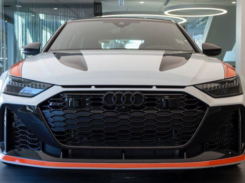 Used 2025 Audi RS 6 performance image 55