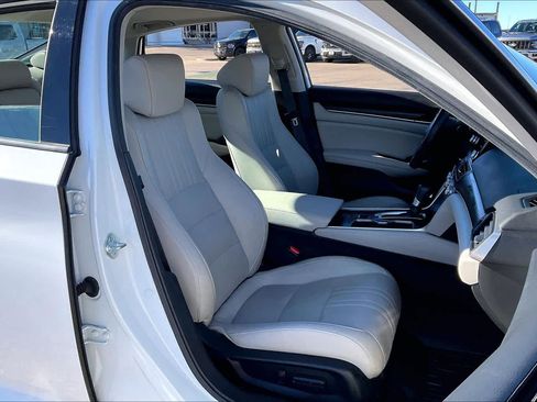 Used 2021 Honda Accord EX-L image 8