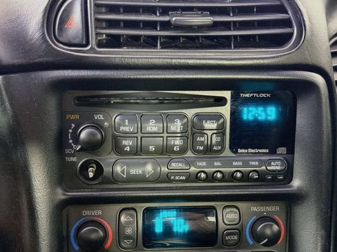 Used 1999 Chevrolet Corvette Convertible w/ Memory Pkg RWD image 13