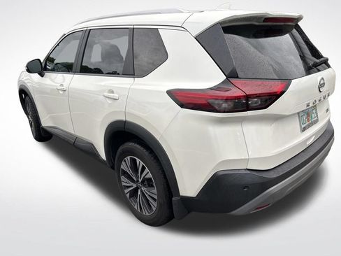 Certified 2023 Nissan Rogue SV w/ SV Premium B Package FWD image 2
