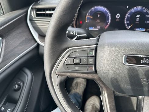 New 2026 Jeep Grand Cherokee L 4WD image 25