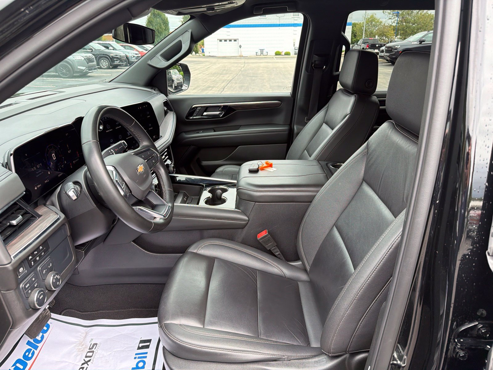 Used 2025 Chevrolet Tahoe LT AWD/4WD image 27