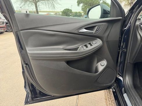 Used 2020 Buick Encore GX Select w/ Sport Touring Package image 4