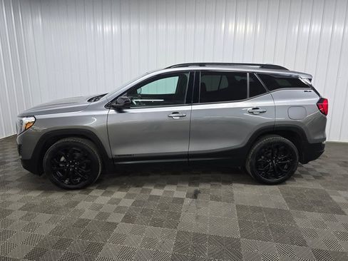 Used 2021 GMC Terrain SLE w/ Elevation Edition image 5