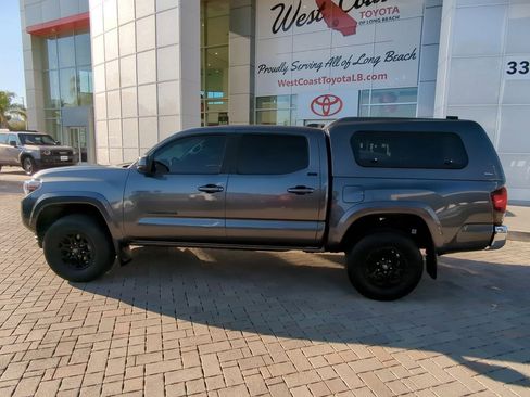 Used 2021 Toyota Tacoma SR5 w/ Blackout Package (TMS) image 7
