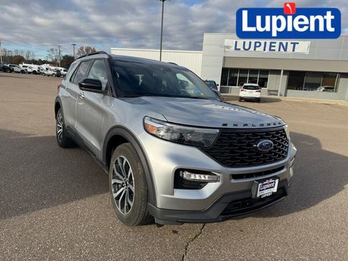 Certified 2023 Ford Explorer ST-Line image 1
