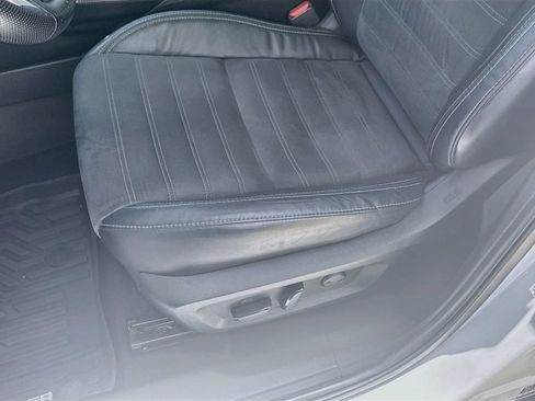 Used 2022 Mitsubishi Outlander SE FWD image 21