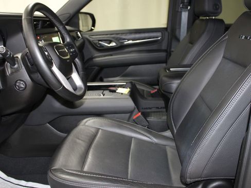 Used 2023 GMC Yukon Denali w/ Max Trailering Package image 16