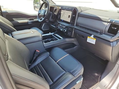 New 2024 Ford F250 Platinum image 17