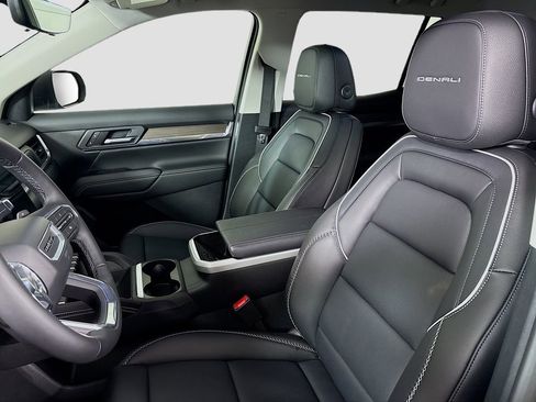 New 2026 GMC Terrain Denali w/ LPO, Floor Liner Package image 20