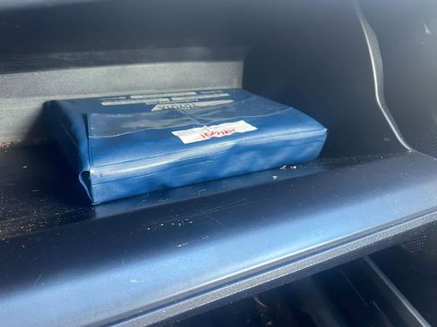 Used 2014 Toyota RAV4 LE image 13