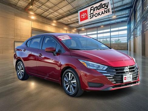 Used 2025 Nissan Versa SV w/ Trunk Package image 2