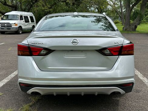 Used 2022 Nissan Altima 2.5 SV image 5