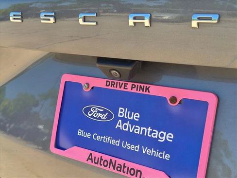 Used 2022 Ford Escape SE w/ Convenience Package FWD image 12