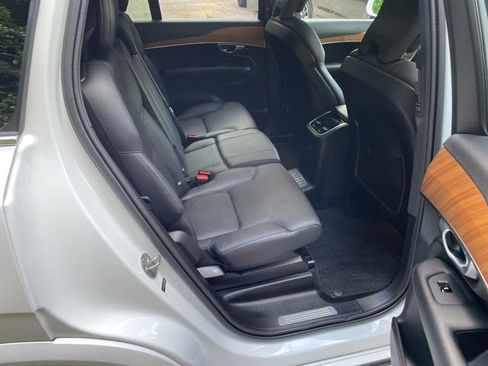 Used 2024 Volvo XC90 T8 Plus AWD/4WD image 13