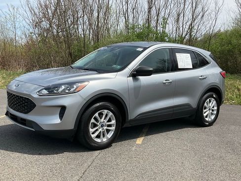 Certified 2022 Ford Escape SE w/ Cold Weather Package image 27