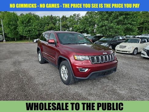 Used 2018 Jeep Grand Cherokee Laredo AWD/4WD image 1