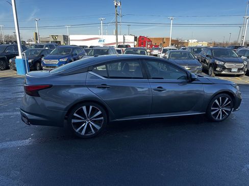 Used 2020 Nissan Altima 2.5 SR image 10