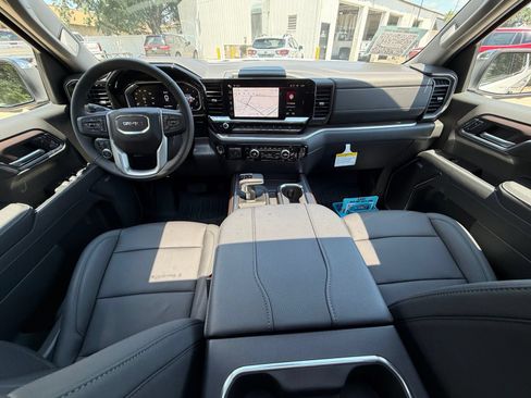 New 2026 GMC Sierra 1500 SLT w/ SLT Premium Plus Package AWD/4WD image 28