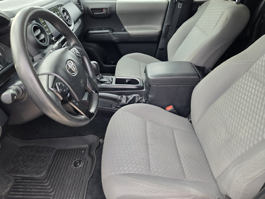 Used 2022 Toyota Tacoma SR RWD image 13