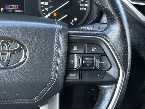 Used 2025 Toyota Tundra SR5 AWD/4WD image 18