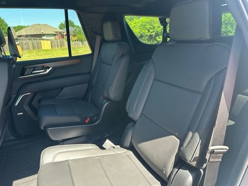 Used 2026 GMC Yukon Denali w/ Advanced Technology Package AWD/4WD image 19