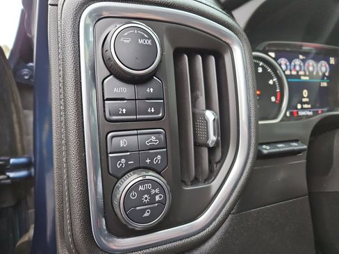 Used 2020 Chevrolet Silverado 2500 LTZ w/ LTZ Premium Package image 23