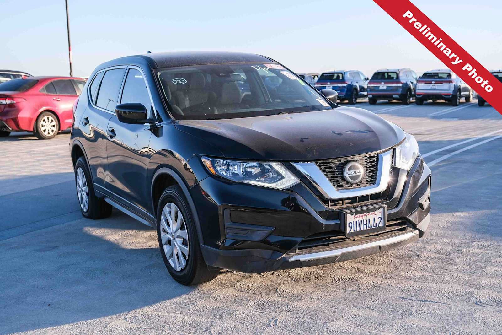 Used 2020 Nissan Rogue S AWD/4WD image 3