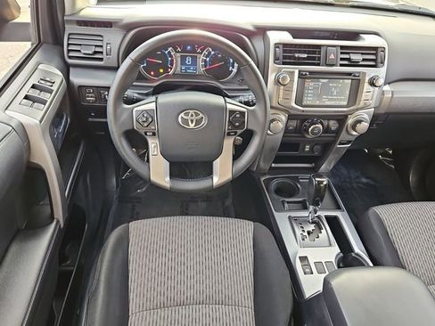 Used 2018 Toyota 4Runner SR5 image 15