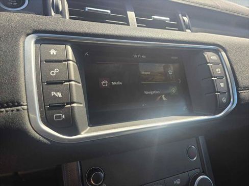 Used 2018 Land Rover Range Rover Evoque SE AWD/4WD image 28