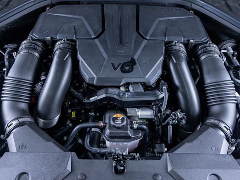New 2026 Genesis GV70 2.5T Sport Prestige AWD/4WD image 7