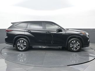 Used 2026 Toyota Highlander XLE AWD/4WD video 2