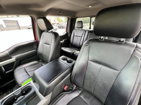 Used 2021 Ford F250 Lariat w/ Lariat Ultimate Package AWD/4WD image 32