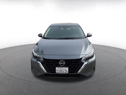 Used 2025 Nissan Sentra SV image 4