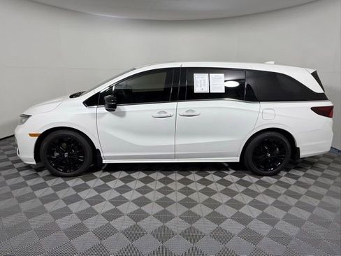 Used 2026 Honda Odyssey Sport-L image 3