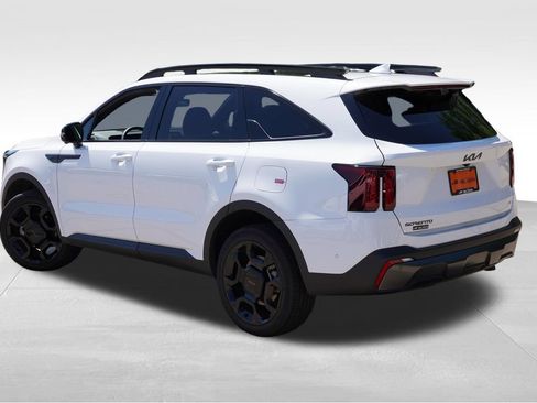Certified 2025 Kia Sorento SX Prestige AWD/4WD image 7