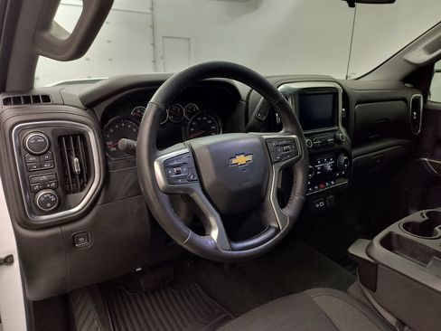 Used 2021 Chevrolet Silverado 1500 LT AWD/4WD image 4