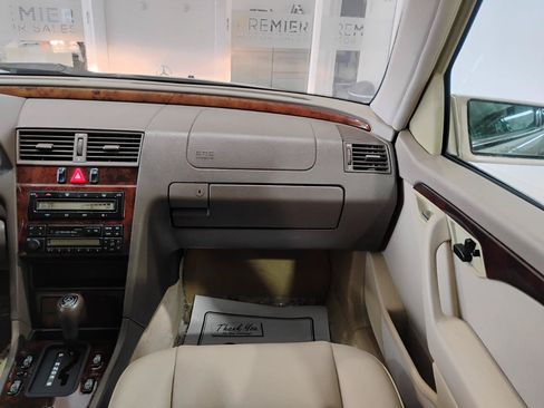 Used 1996 Mercedes-Benz C 280 Sedan image 38