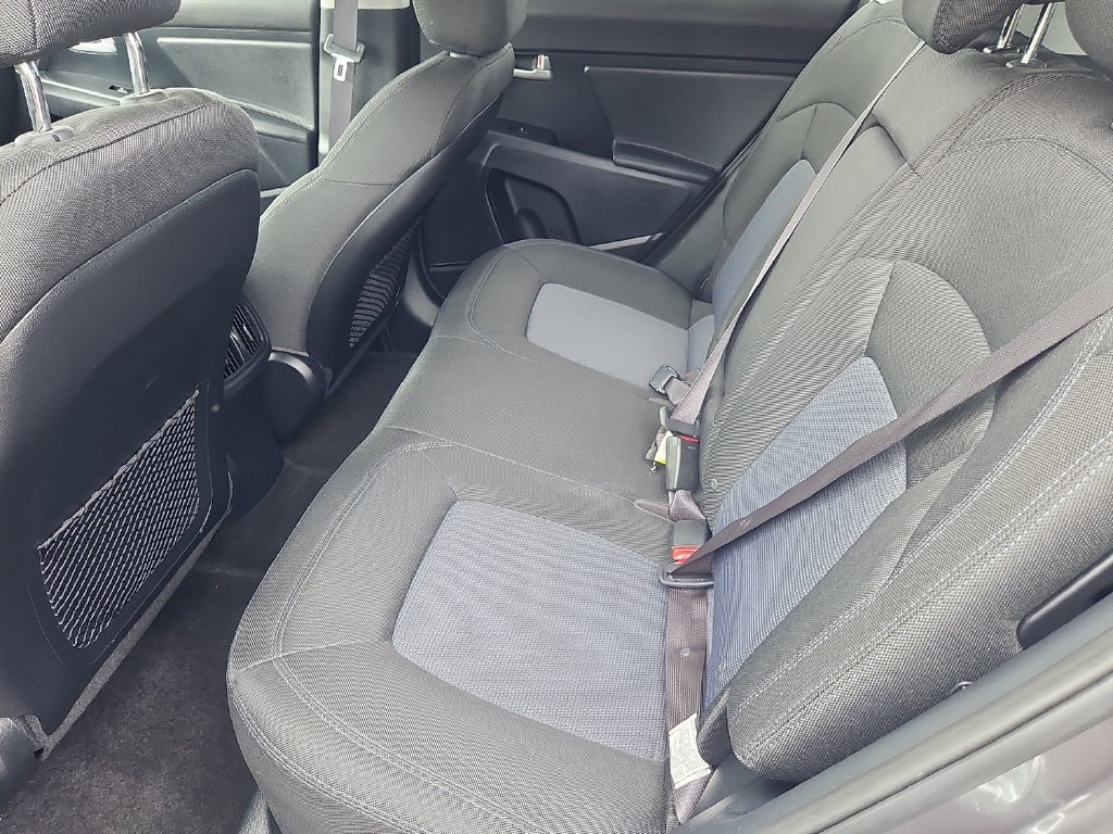 Used 2016 Kia Sportage LX AWD/4WD image 23