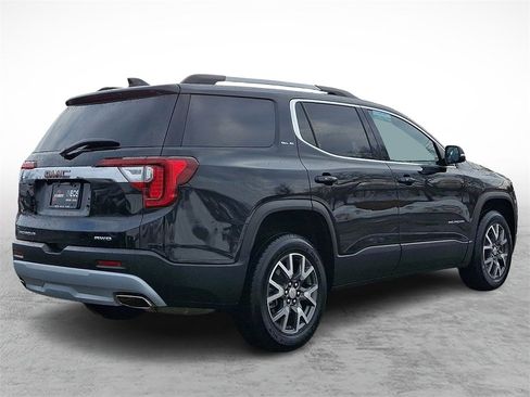 Used 2022 GMC Acadia SLE w/ Driver Convenience Package image 4